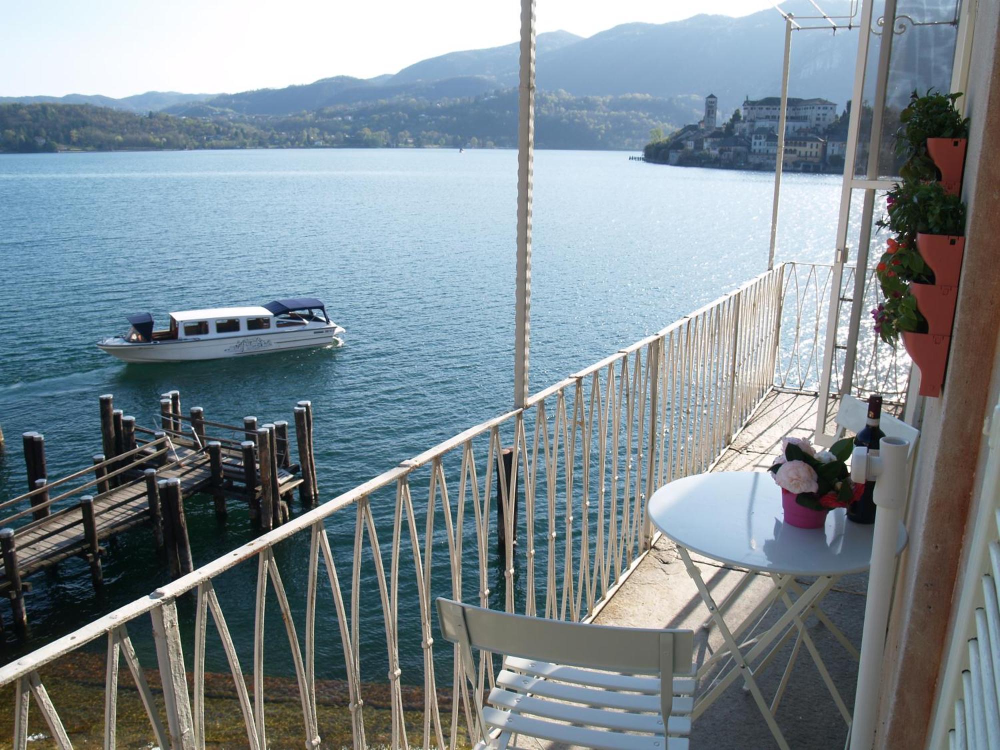 -Ortaflats- Appartamento L'Angolo Orta San Giulio Eksteriør billede