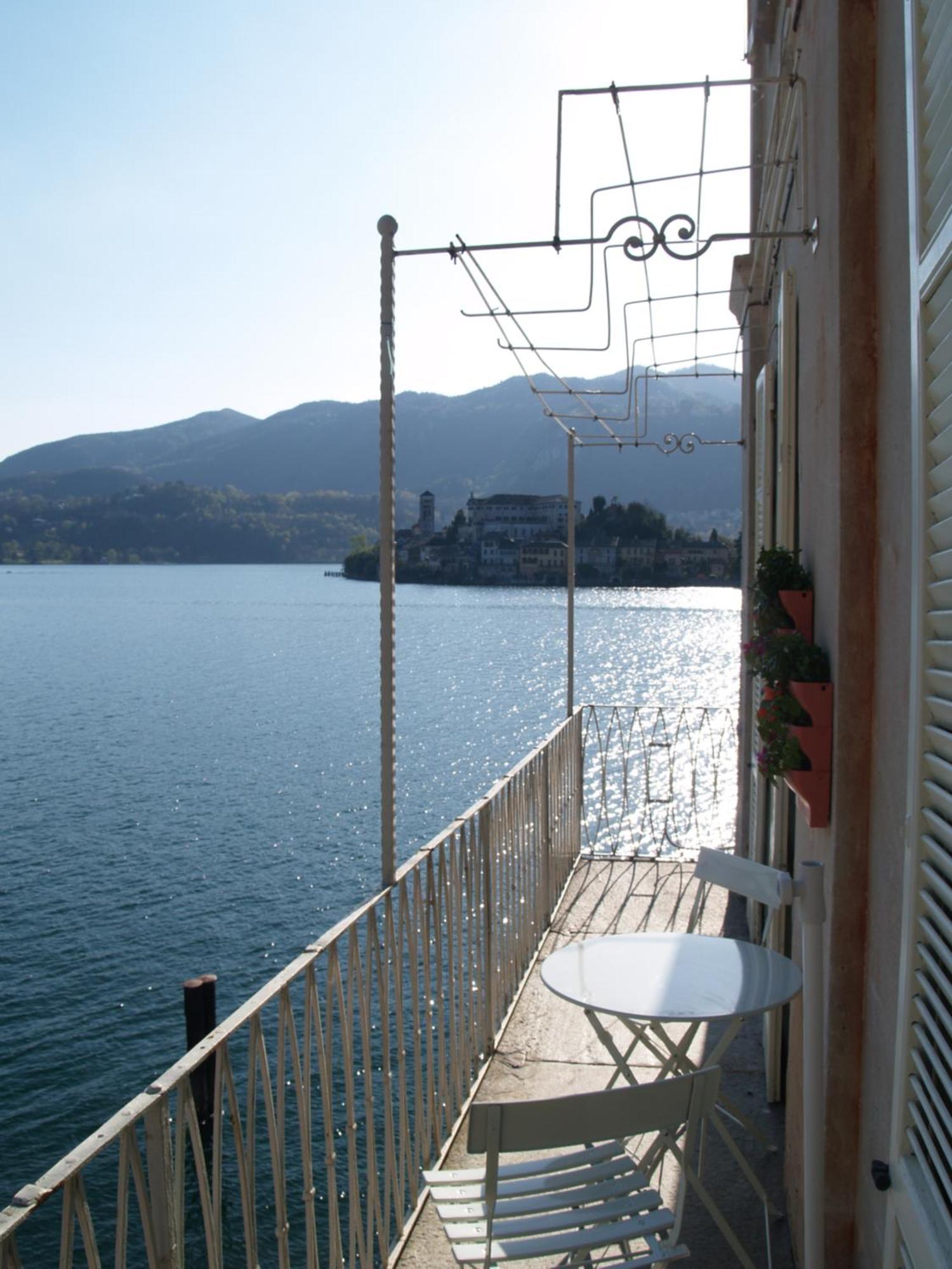-Ortaflats- Appartamento L'Angolo Orta San Giulio Eksteriør billede