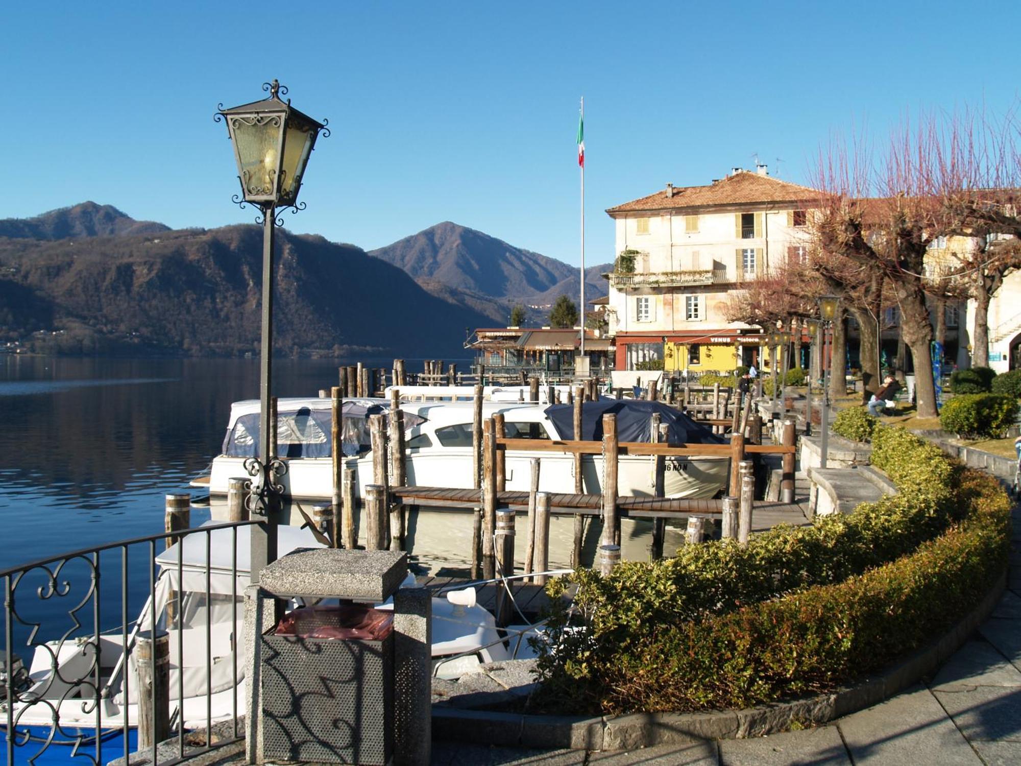 -Ortaflats- Appartamento L'Angolo Orta San Giulio Eksteriør billede
