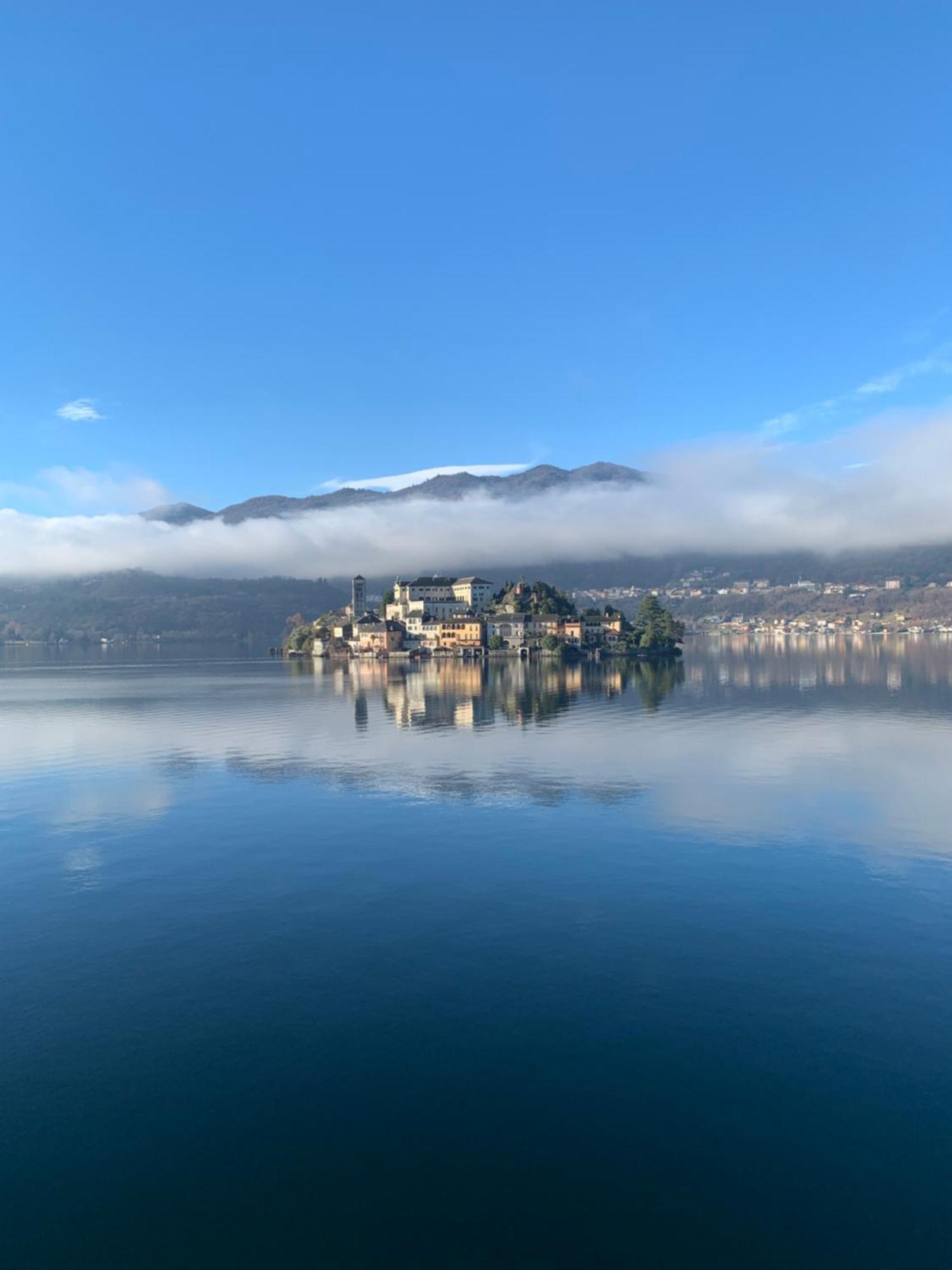 -Ortaflats- Appartamento L'Angolo Orta San Giulio Eksteriør billede